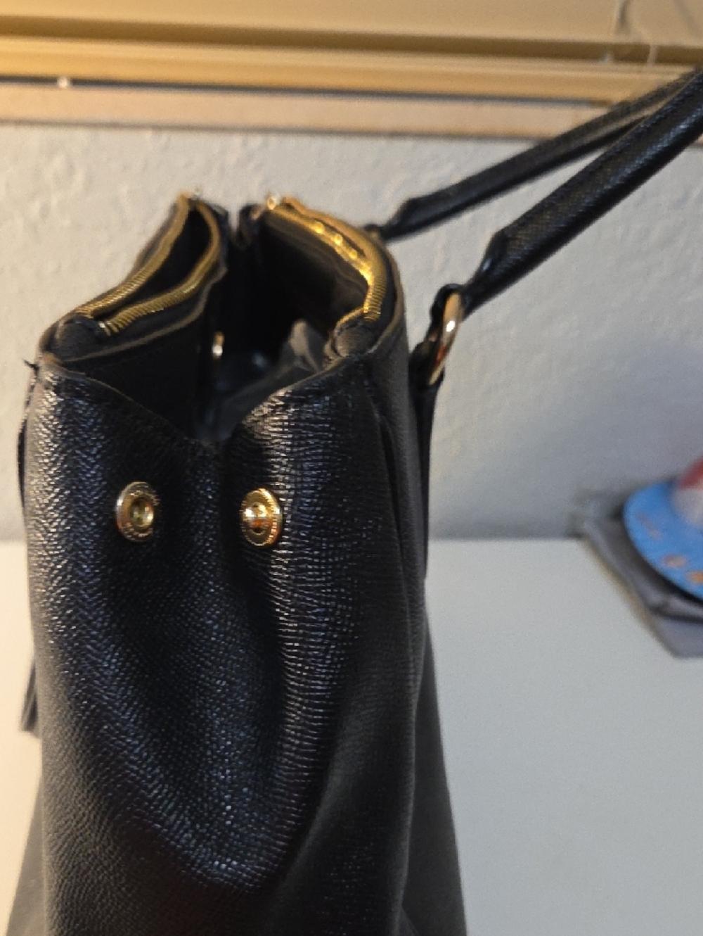 Coach Black Leather Top-Handle Satchel Gold Hardware Almost New Authentic - Picture 3 of 8